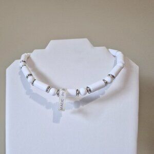 NWT Vintage 1980s White and Silver Choker